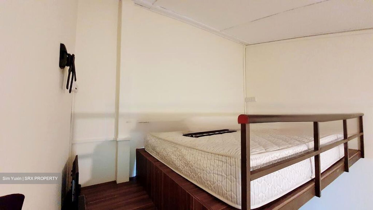 Bedok Shopping Complex (D16), Apartment #463126531